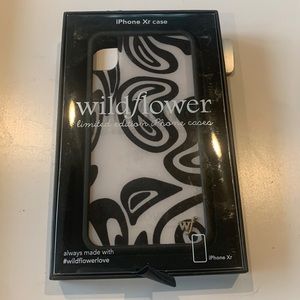 Wildflower Jaded London MonoChrome Swirl Iphone Xr Case